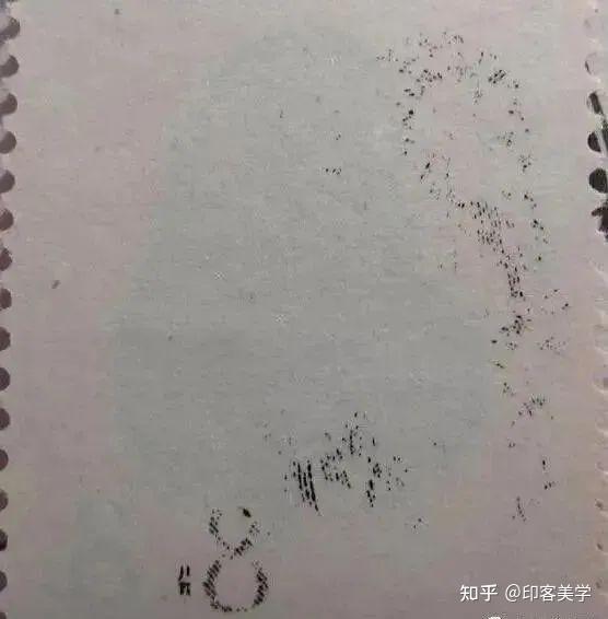 中国邮政发行兔年邮票遭群嘲“诡异风”？
